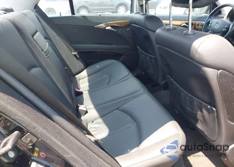 2009 Mercedes-Benz E 350 z USA, uszkodzony, nr VIN WDBUF56X29B433756